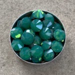Swarovski Color : PALACE GREEN OPAL